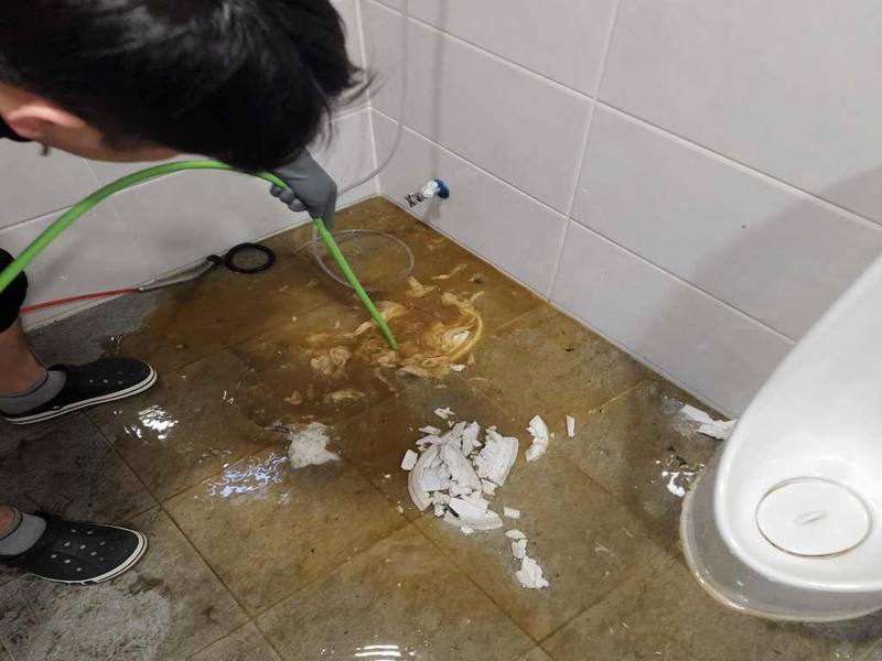 안양 변기역류 작업사례 3
